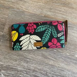 Fossil Eliza Clutch Dark Floral Zip Around Wallet